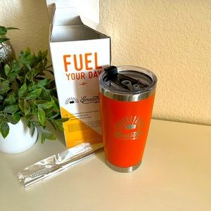 NIB SmoothieBox Tumbler with Stainless Steal Straw and Cleaner.